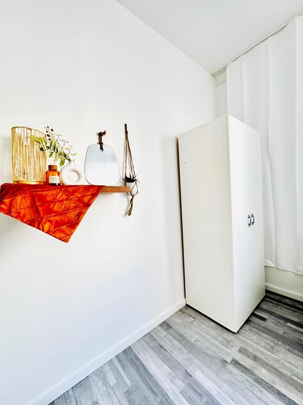 Very Spacious Apartment For Up To 7P With Great Location Viena Exterior foto