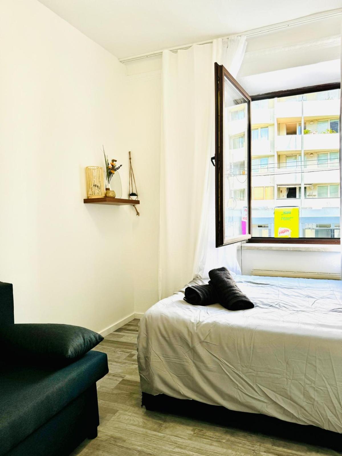 Very Spacious Apartment For Up To 7P With Great Location Viena Exterior foto